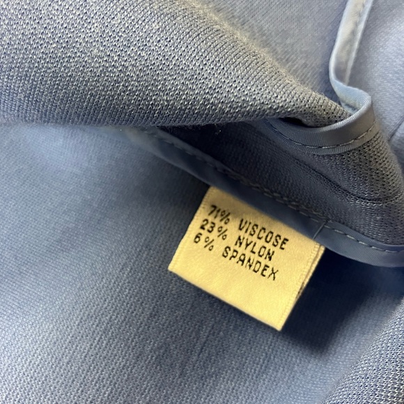 Talbots, blazer in light blue, size 8. - Picture 5 of 9